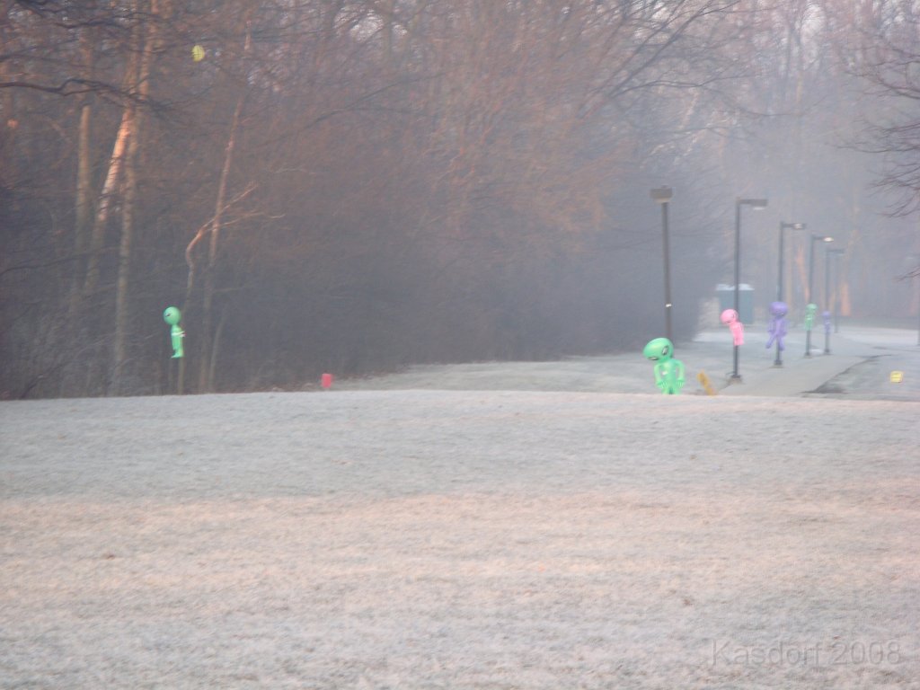 001 Martian10K_2008.jpg - The early morning mist added an eerie aspect to the Martian landing.